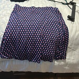 Used skirt with slight flare.